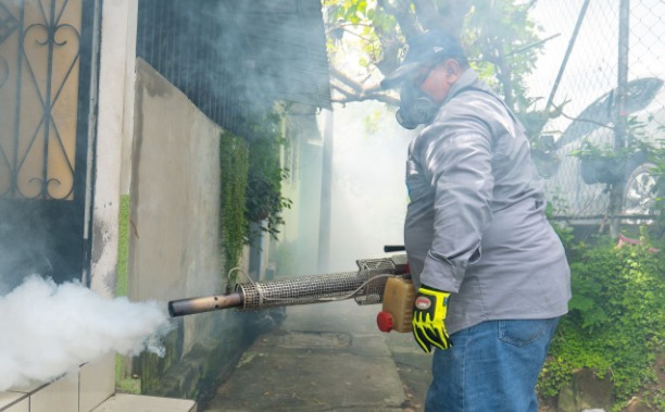 continuan-jornadas-de-fumigacion-en-soyapango